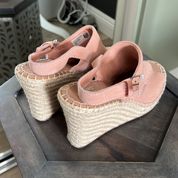 1 hour sale 🔥NWOT, Toms suede espadrille wedge sandals - Picture 5 of 11